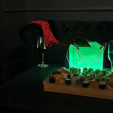 O' Plaisirs Interdits - Loveroom 아파트