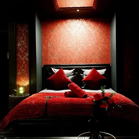 O' Plaisirs Interdits - Loveroom *